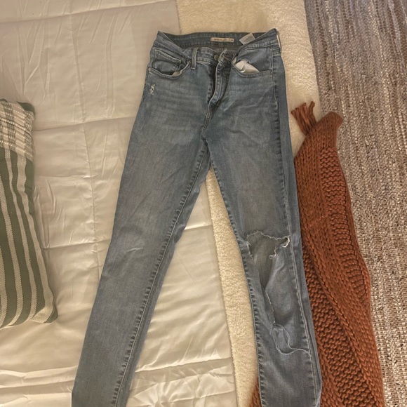 721 Levi high rise - Picture 3 of 3